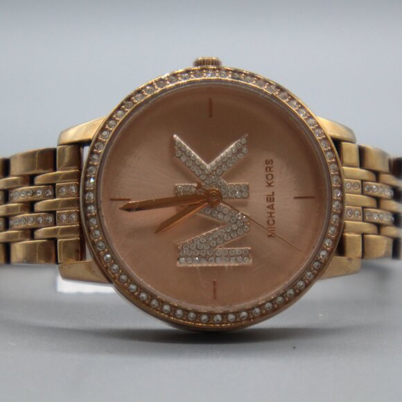 Michael Kors - Picture 3 of 5